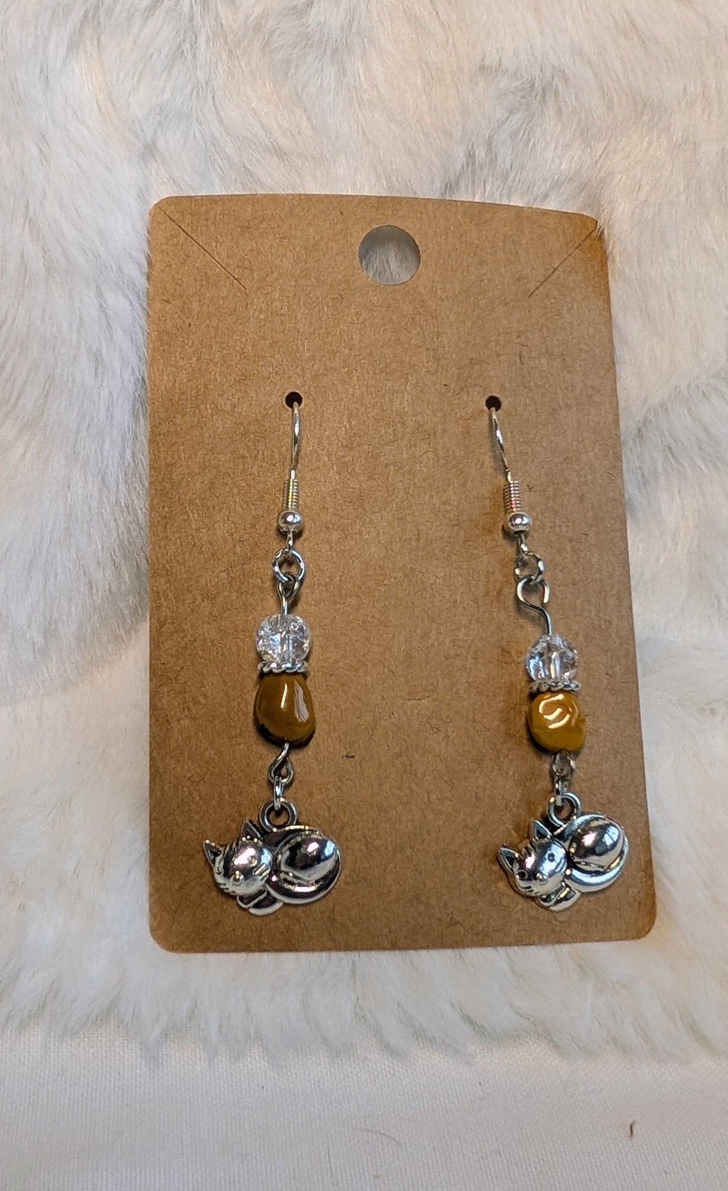 sleepy kitty earrings