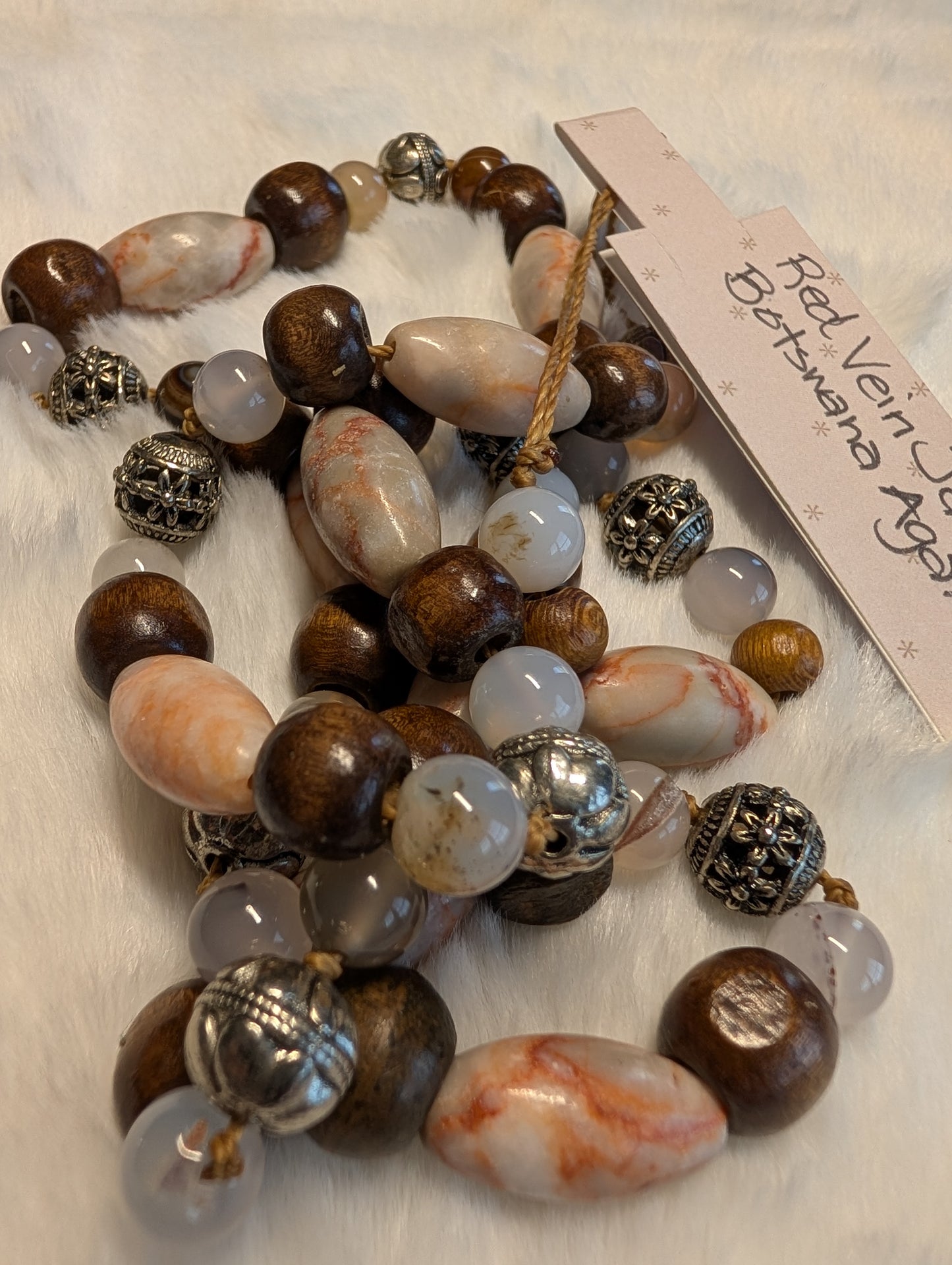 Boho Necklace Red Vein