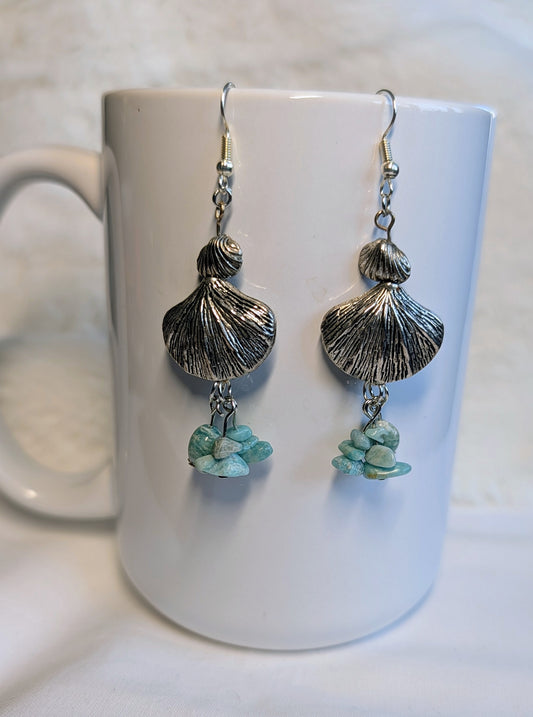 Shell earrings